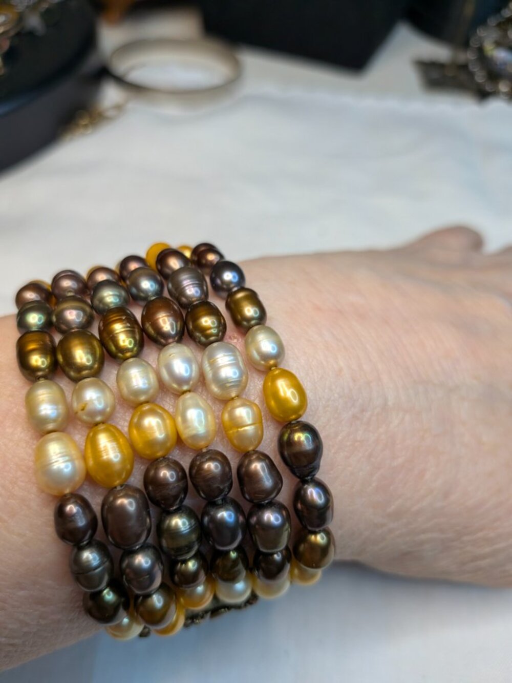 Vintage Dual‑Sided Pearl & Bronze Chain Bracelet – Ornate Floral Panels